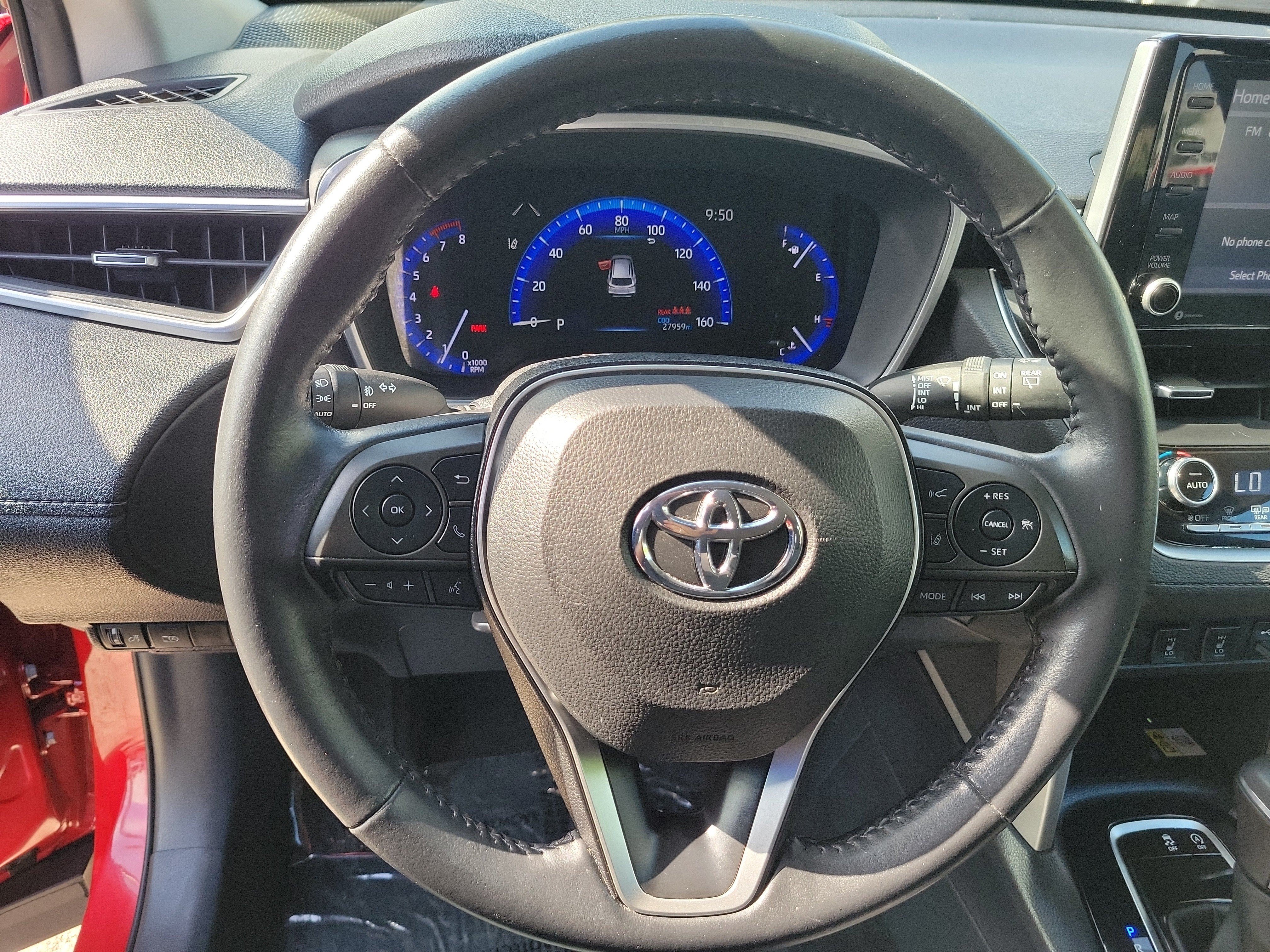 Used 2022 Toyota Corolla Cross XLE FWD image 25