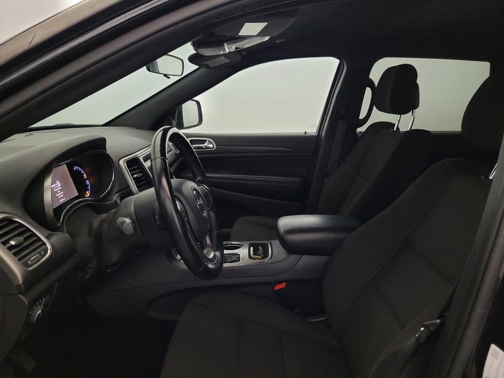 Used 2021 Jeep Grand Cherokee Laredo AWD/4WD image 17