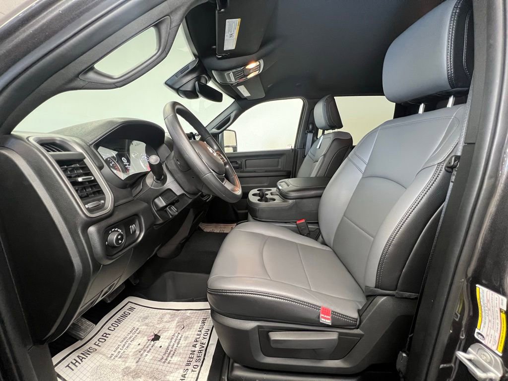 New 2025 RAM 2500 Tradesman AWD/4WD image 4