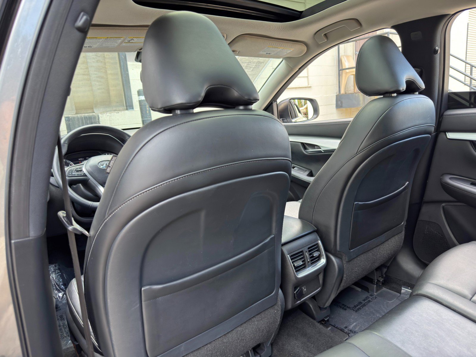 Used 2020 INFINITI QX50 Luxe w/ Navigation Package FWD image 38