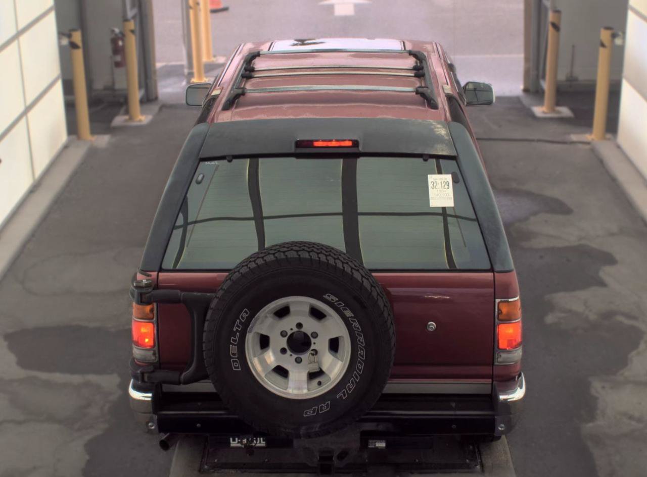 Used 1994 Isuzu Rodeo LS RWD image 5