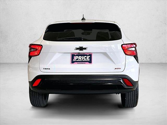 Used 2024 Chevrolet Trax RS FWD video 4