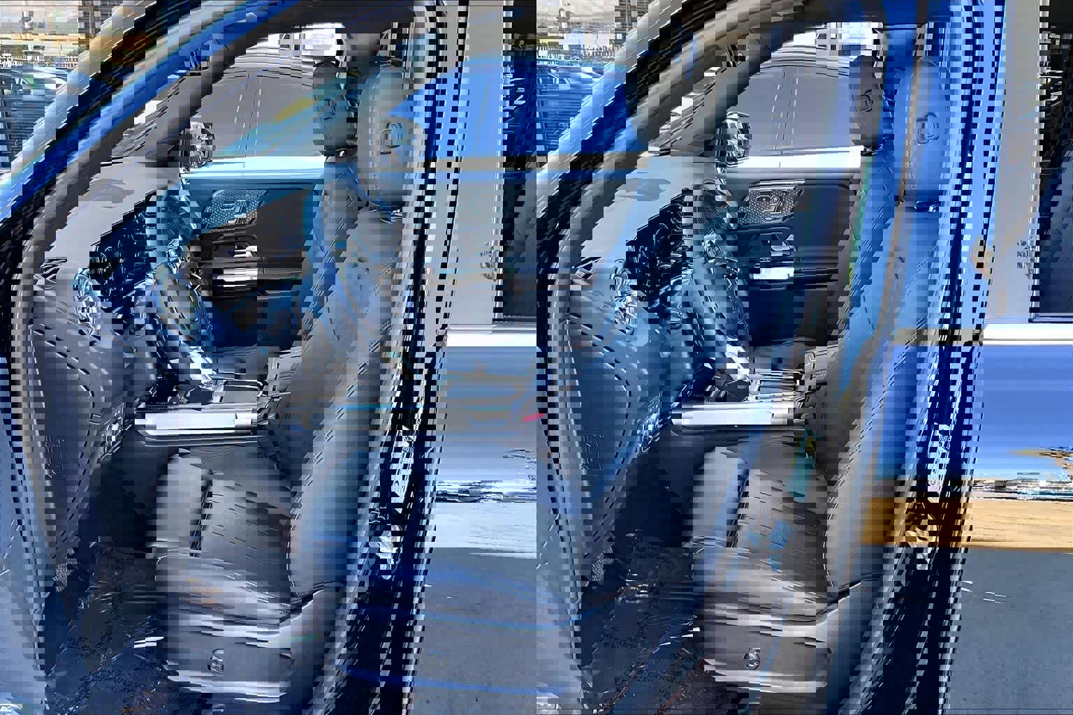 Used 2025 Mercedes-Benz GLB 250 GLB 250 image 8