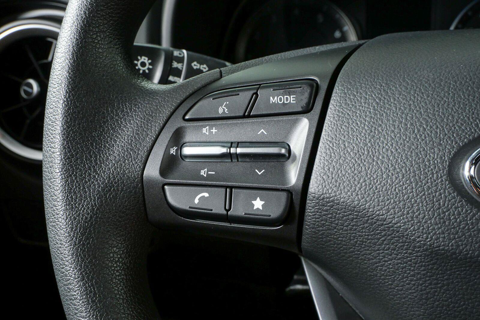 Used 2023 Hyundai Kona SEL AWD/4WD image 10