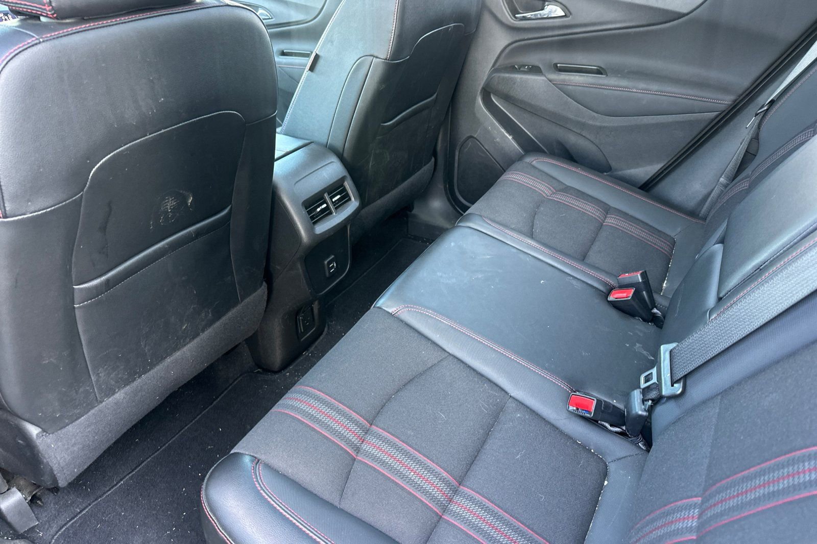 Used 2023 Chevrolet Equinox RS FWD image 14