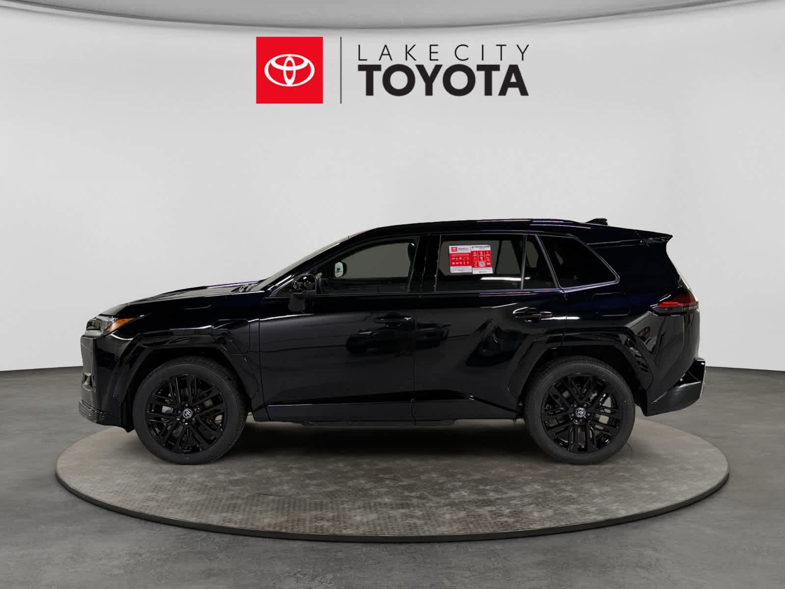 New 2026 Toyota RAV4 XSE AWD/4WD image 3