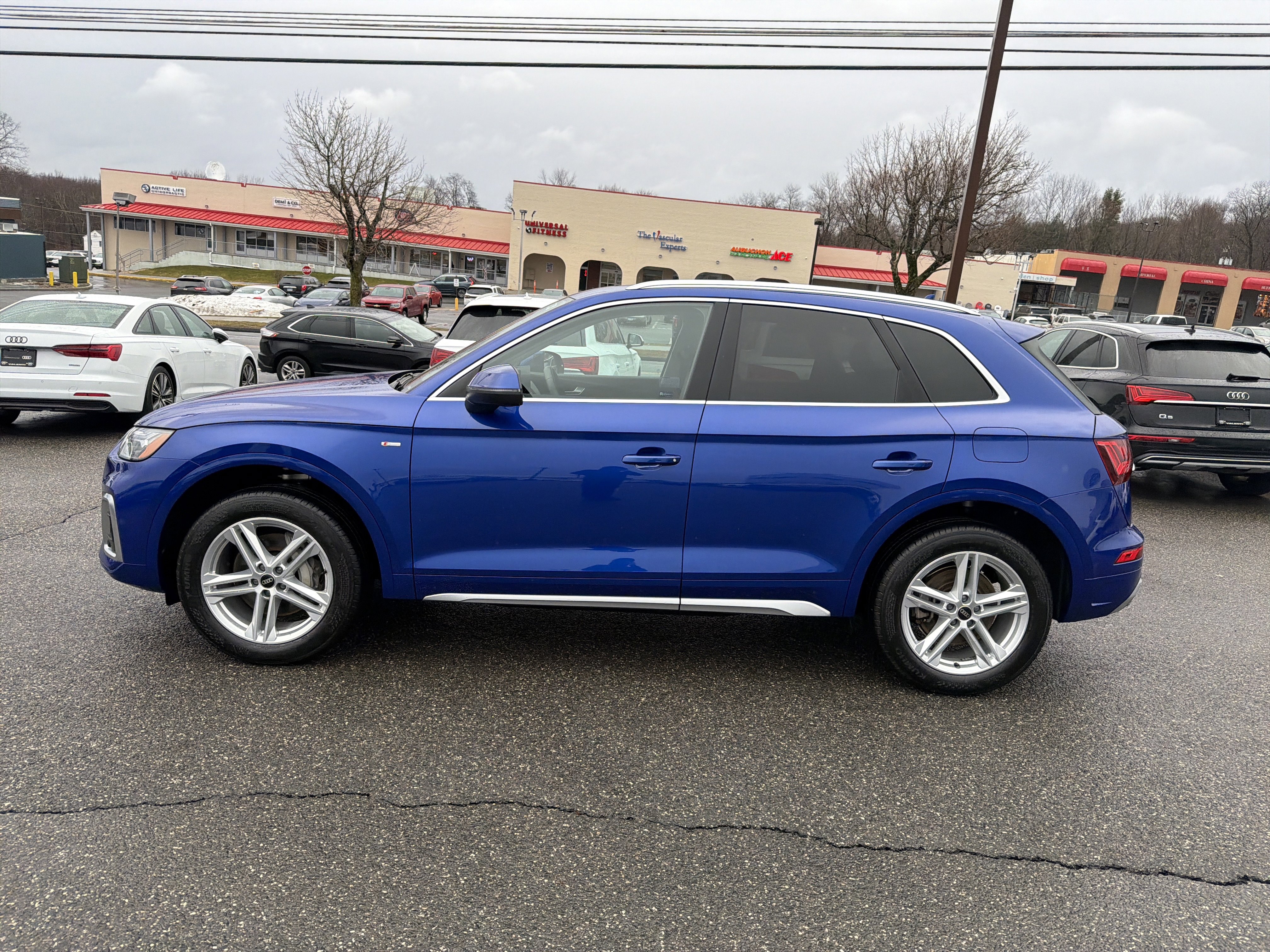 Certified 2024 Audi Q5 e Premium Plus w/ Premium Plus Package image 4