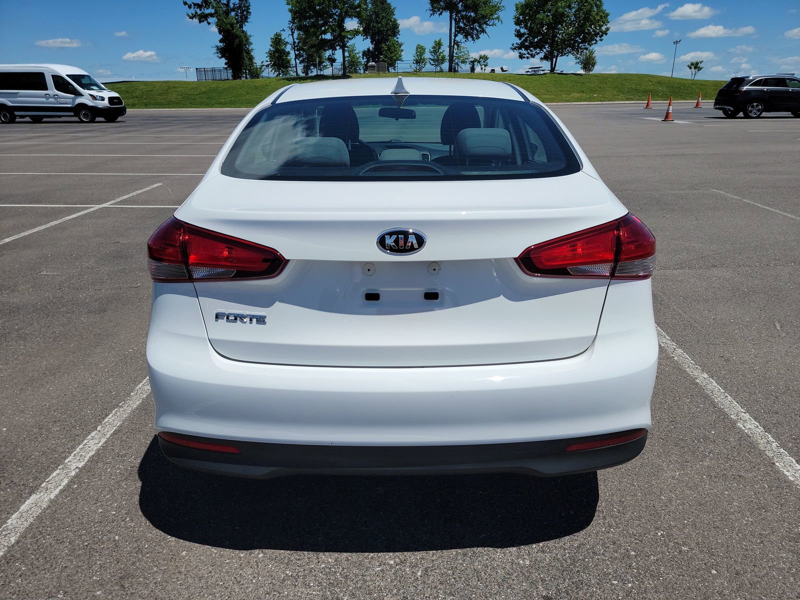 Used 2017 Kia Forte LX image 8