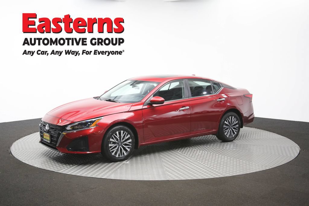 Used 2023 Nissan Altima 2.5 SV w/ SV Premium Package AWD/4WD image 58
