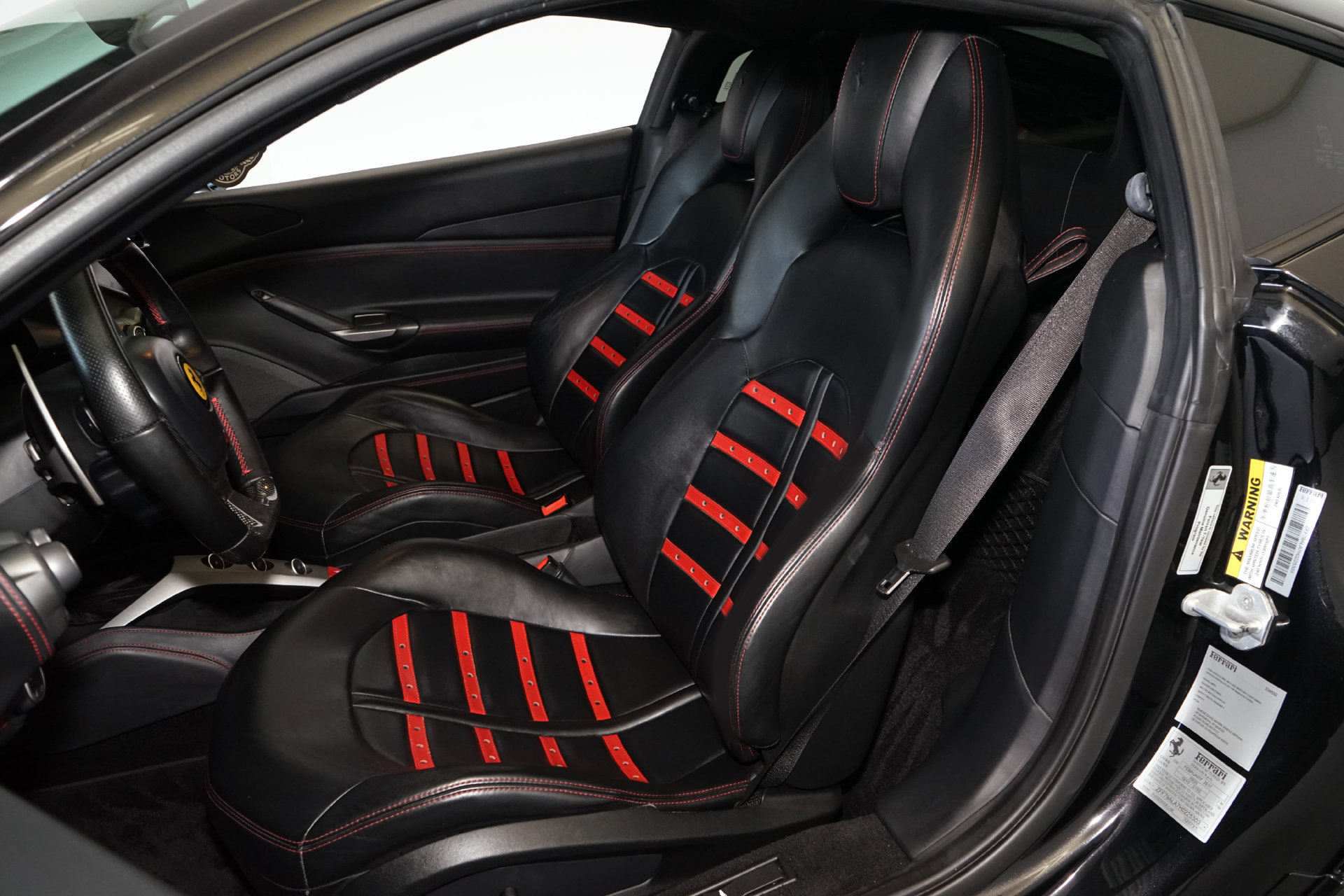 Used 2017 Ferrari 488 GTB RWD image 10
