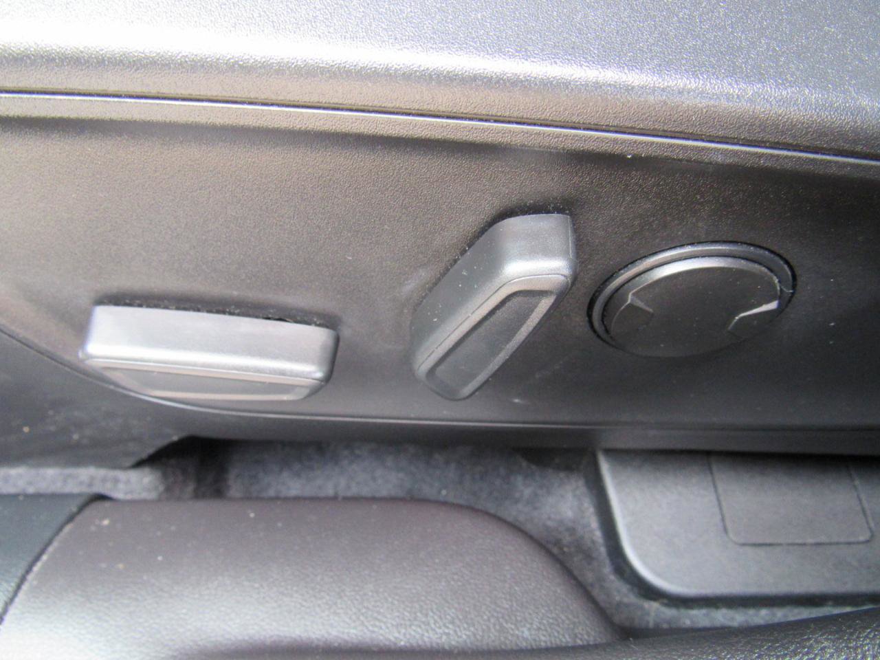 Used 2023 Ford Escape ST-Line w/ Tech Pack #1 AWD/4WD image 10