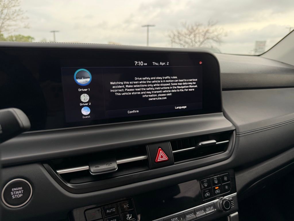 Used 2024 Kia Seltos EX image 19