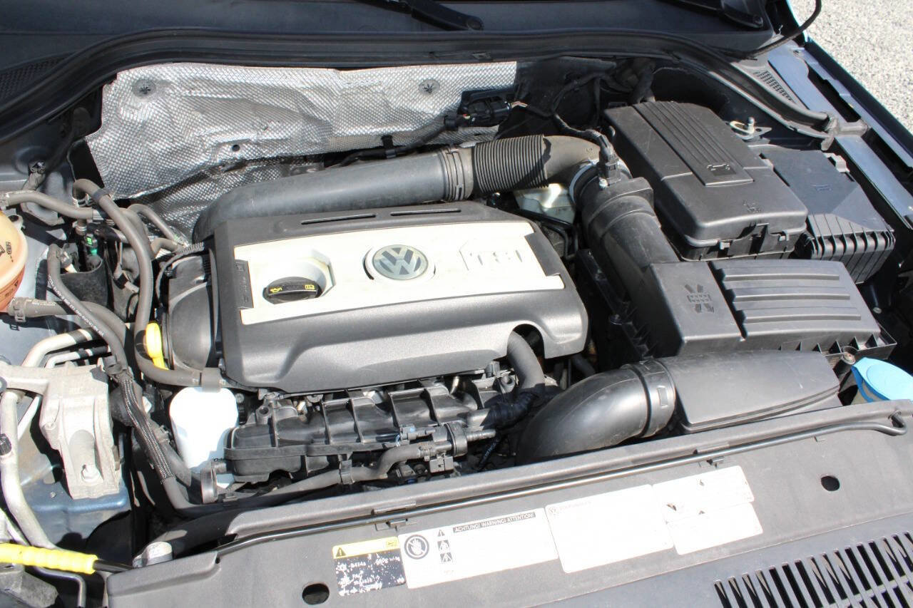 Used 2017 Volkswagen Tiguan Wolfsburg Edition image 26