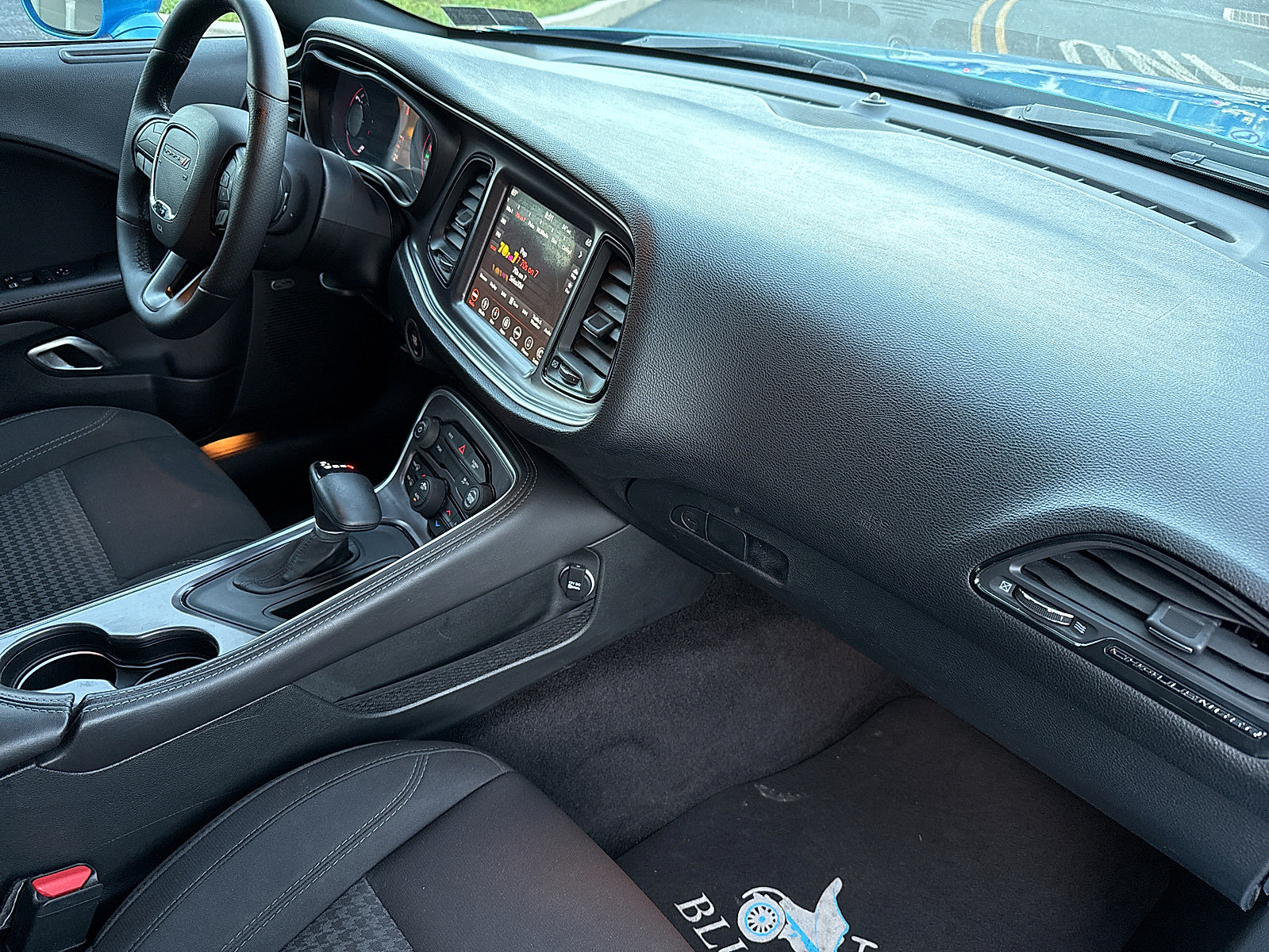 Used 2018 Dodge Challenger SXT w/ Blacktop Package RWD image 37