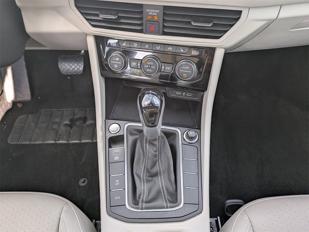 Used 2023 Volkswagen Jetta SE image 18