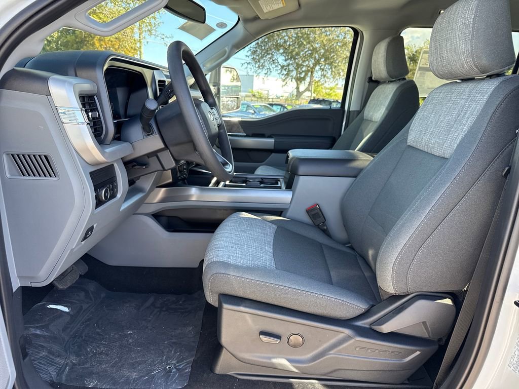 New 2026 Ford F250 XLT w/ XLT Premium Package image 21