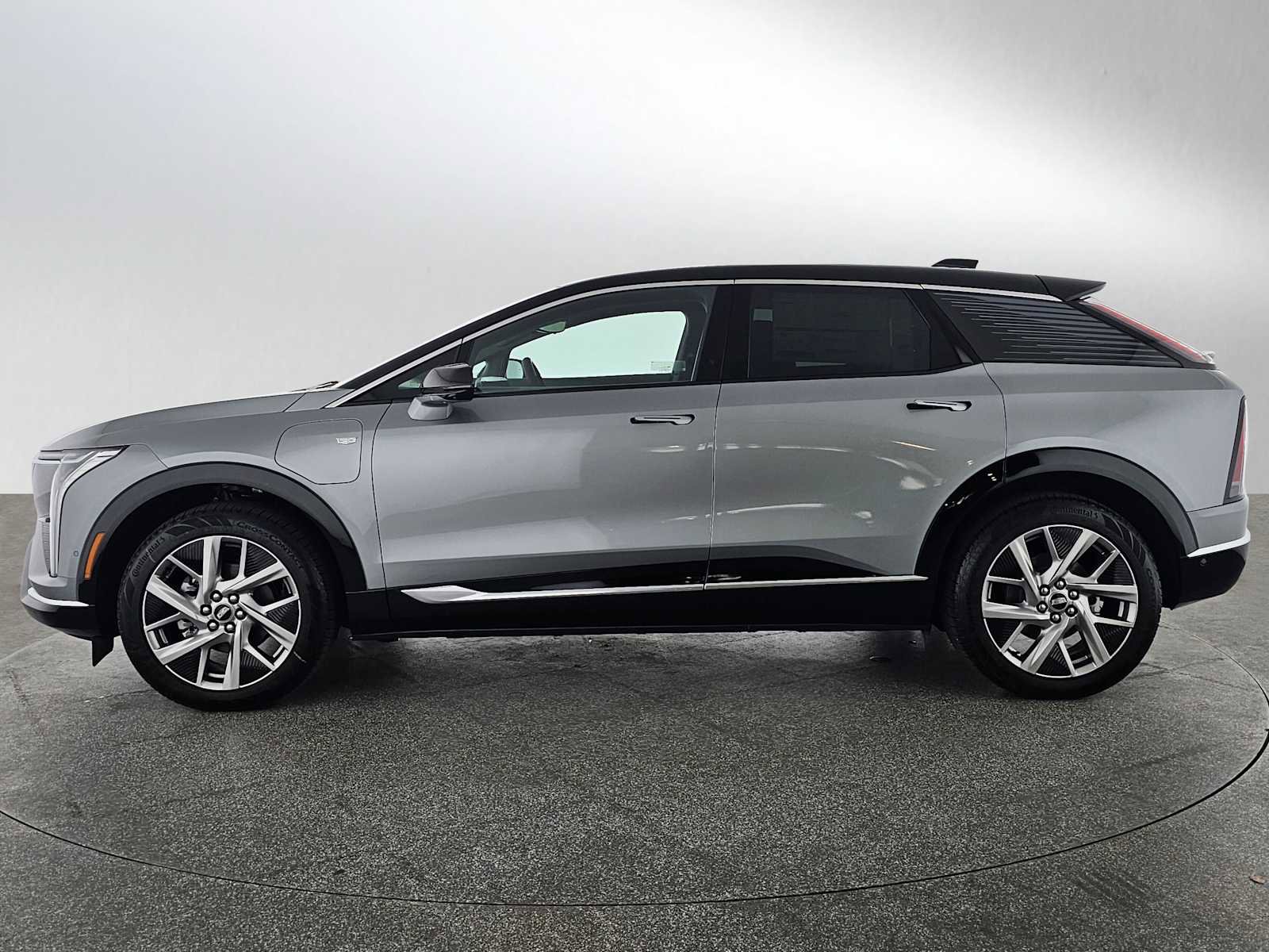 New 2026 Cadillac Optiq Luxury 1 image 6