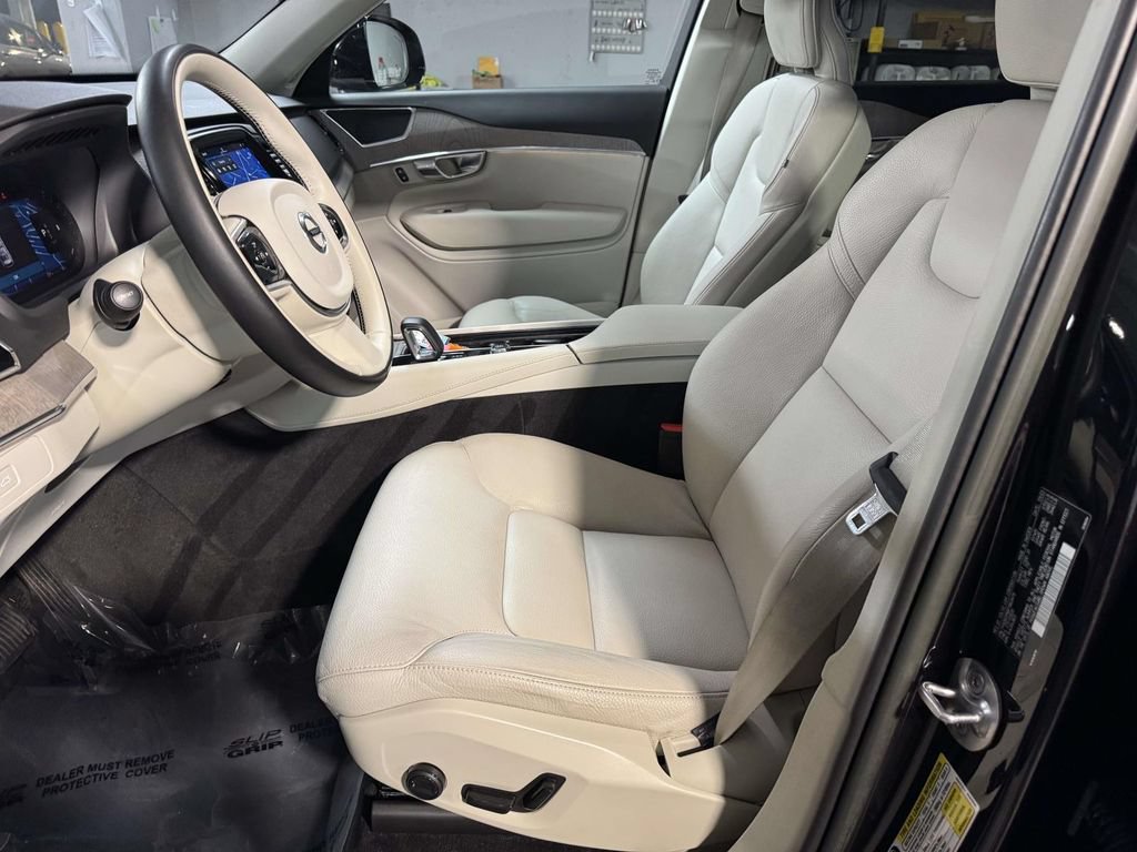 Used 2023 Volvo XC90 B6 Plus AWD/4WD image 4