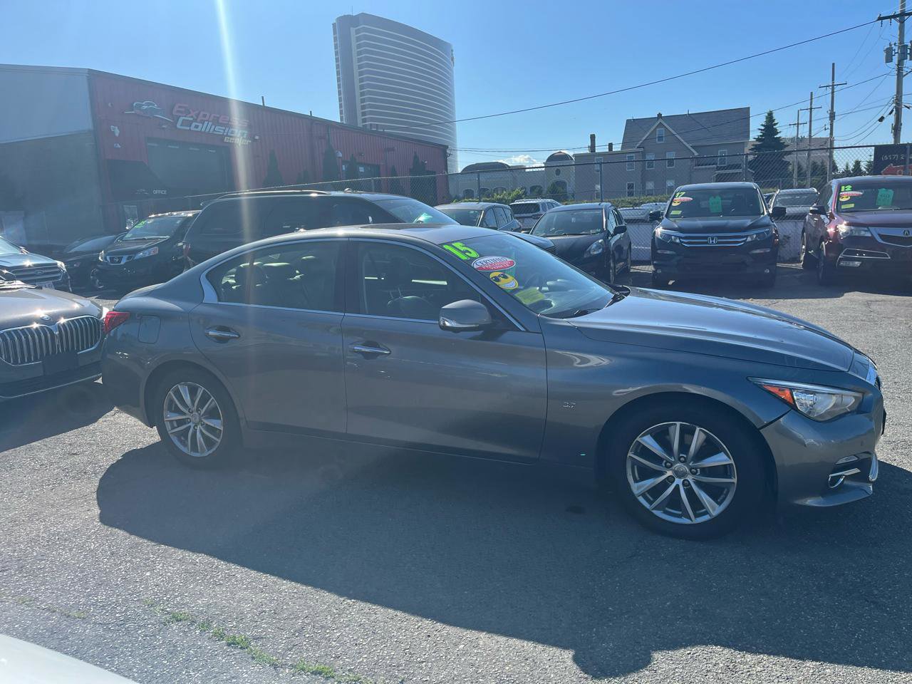 Used 2015 INFINITI Q50 Premium w/ Technology Package AWD/4WD image 1