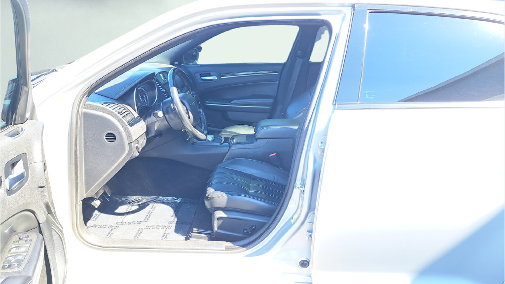 Used 2022 Chrysler 300 S RWD image 10