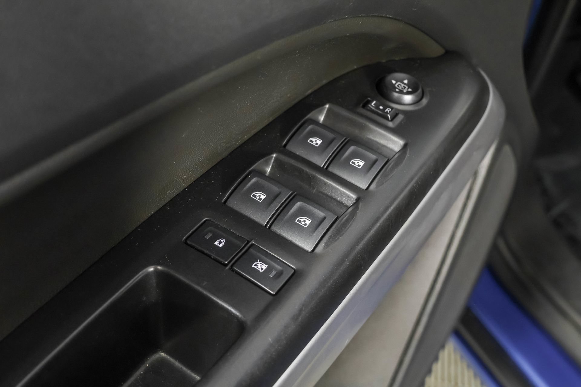 Used 2022 Chevrolet Colorado LT w/ LT Convenience Package AWD/4WD image 34