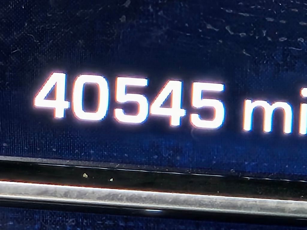 Used 2025 Chevrolet Silverado 1500 LT image 24