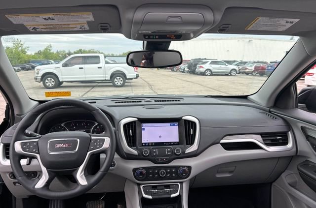 Used 2023 GMC Terrain SLT w/ Infotainment Package II AWD/4WD image 6