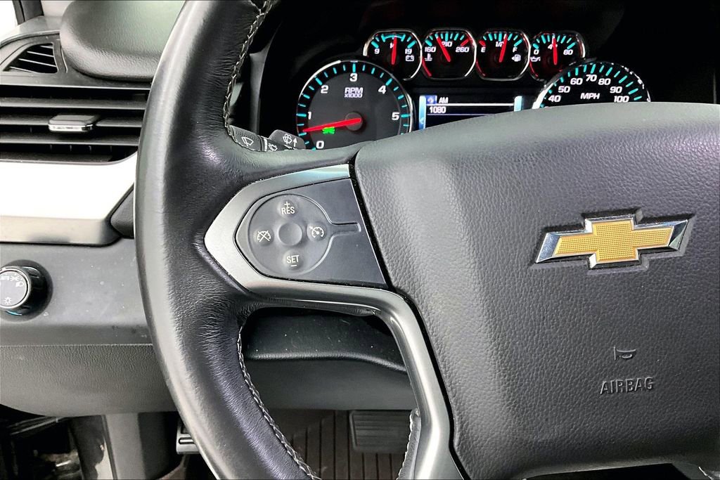 Used 2018 Chevrolet Suburban LS image 27