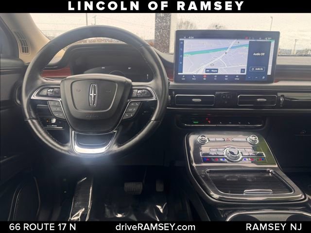 Used 2023 Lincoln Nautilus Reserve image 23