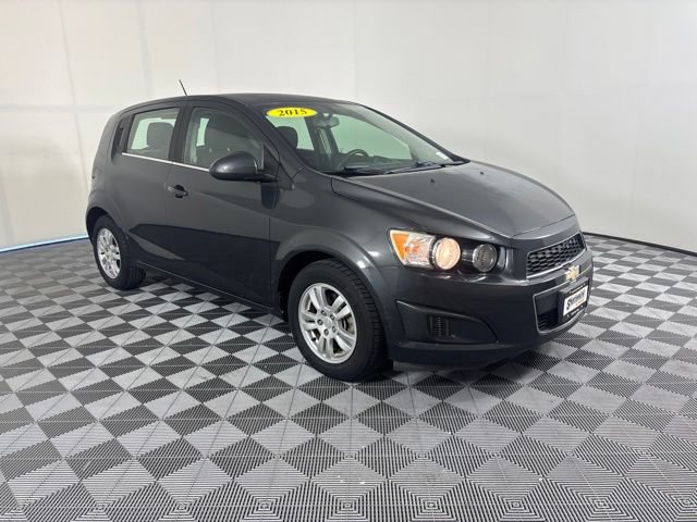 Used 2015 Chevrolet Sonic LT FWD image 27