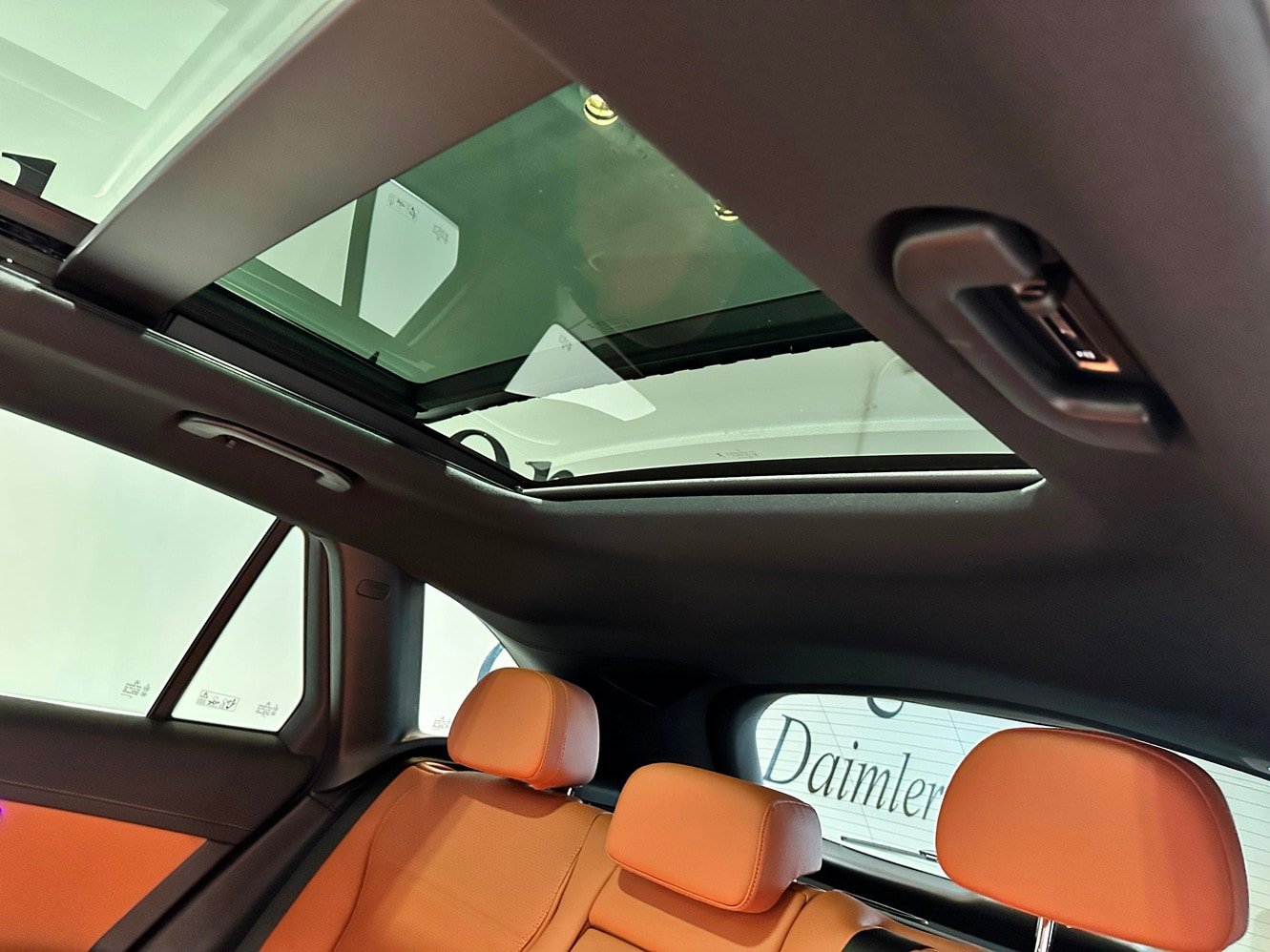 Certified 2024 Mercedes-Benz GLC 300 4MATIC image 32