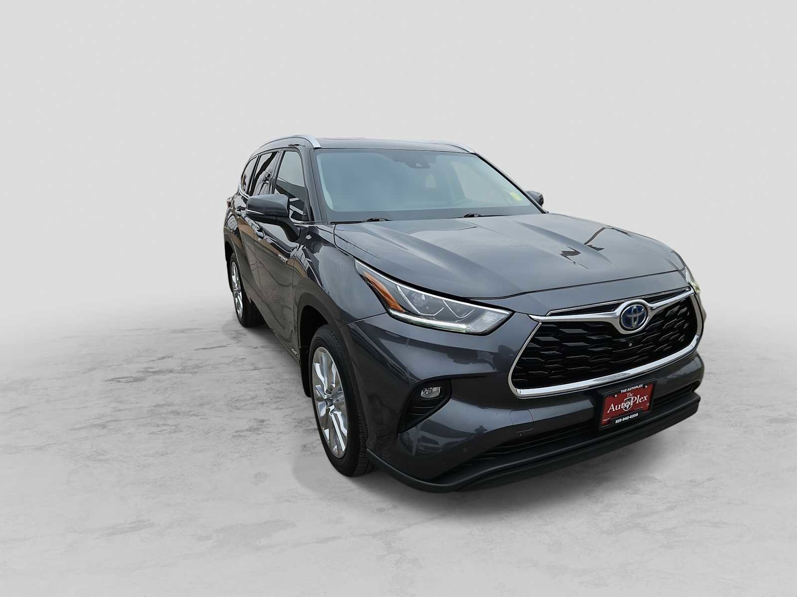 Used 2021 Toyota Highlander Limited image 2