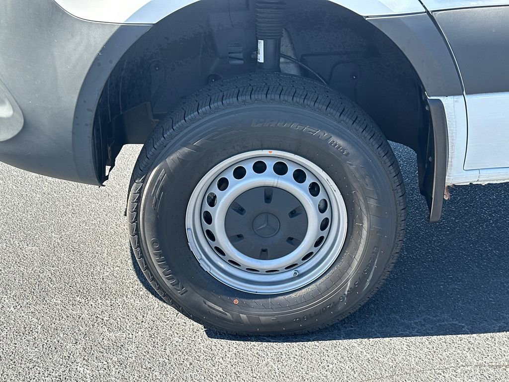 Used 2023 Mercedes-Benz Sprinter 2500 image 11