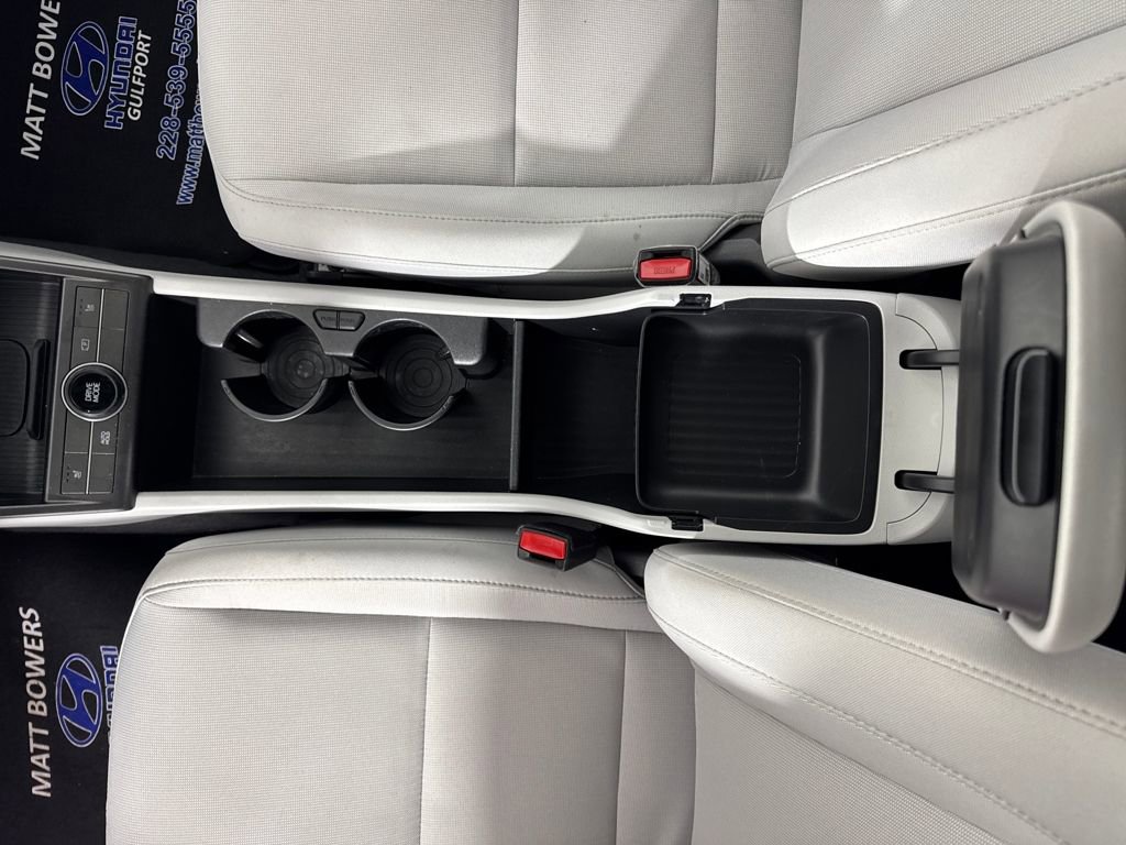 Certified 2025 Hyundai Kona SEL image 25