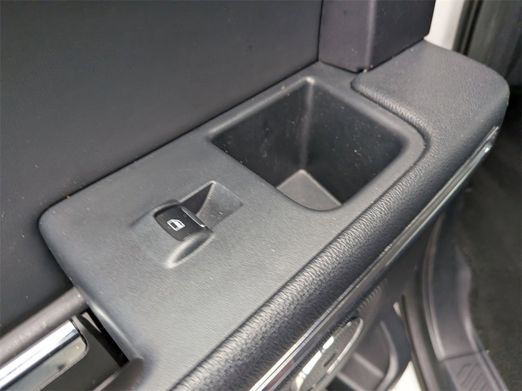 Used 2024 Ford Expedition XLT image 25