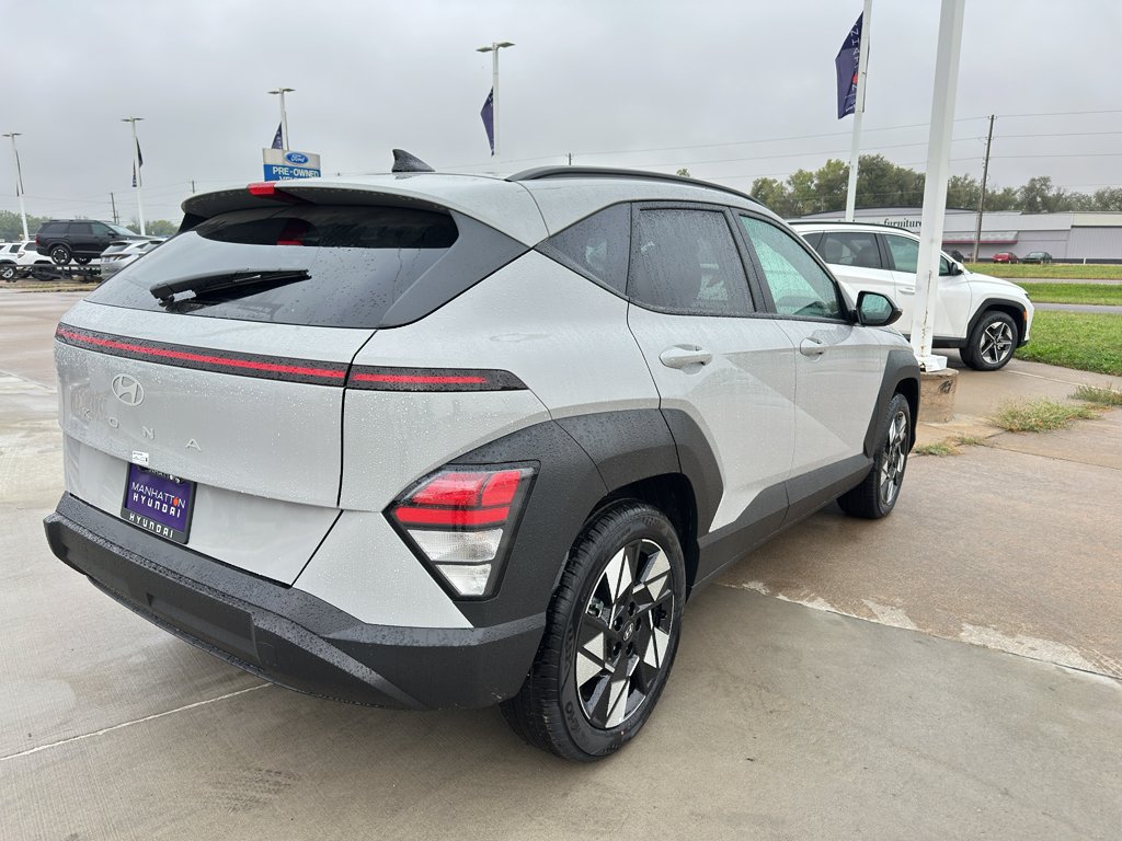 New 2025 Hyundai Kona SEL FWD image 5