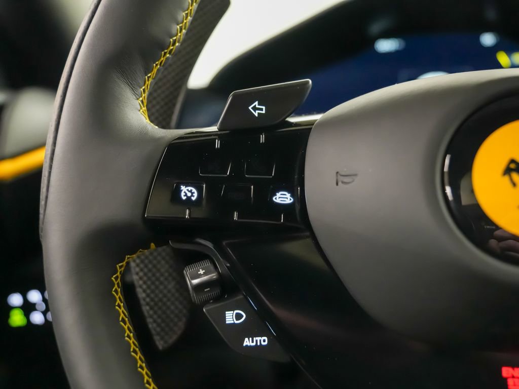 Used 2025 Ferrari Roma Spider image 31