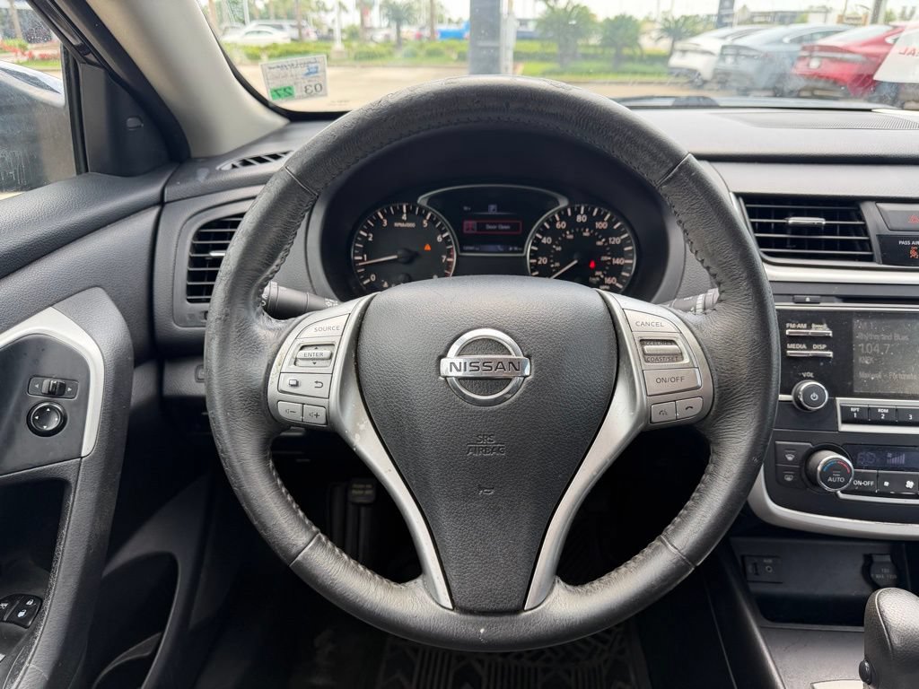 Used 2016 Nissan Altima 2.5 SV FWD image 18