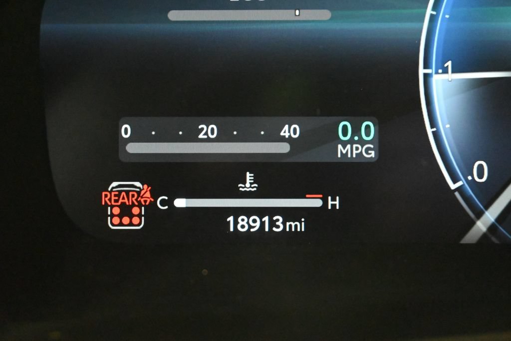 Used 2024 Toyota Grand Highlander AWD image 27
