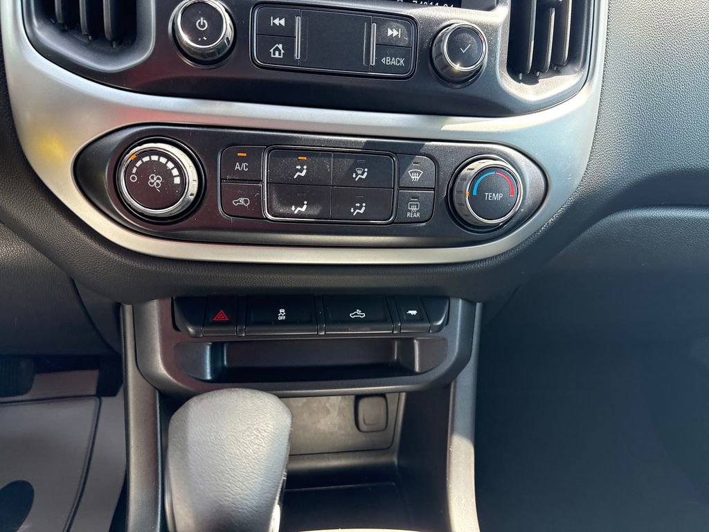 Used 2022 Chevrolet Colorado LT w/ LT Convenience Package AWD/4WD image 22