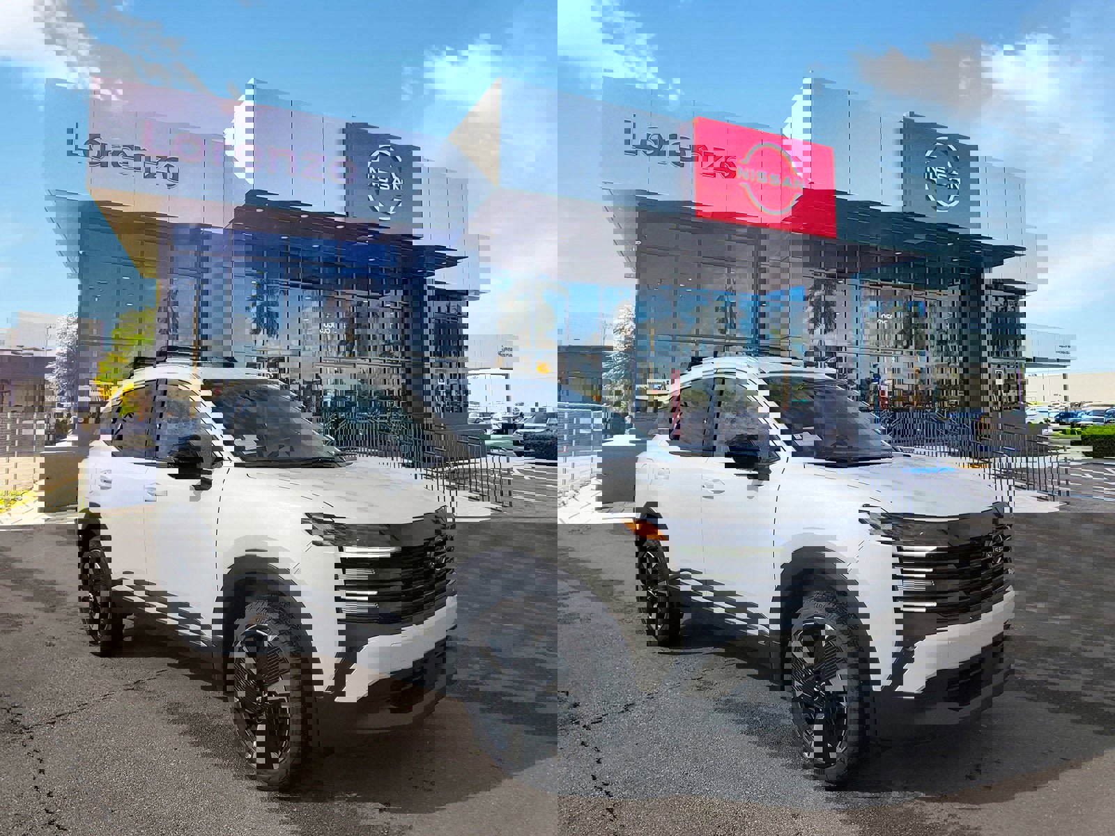 New 2026 Nissan Kicks SR image 3