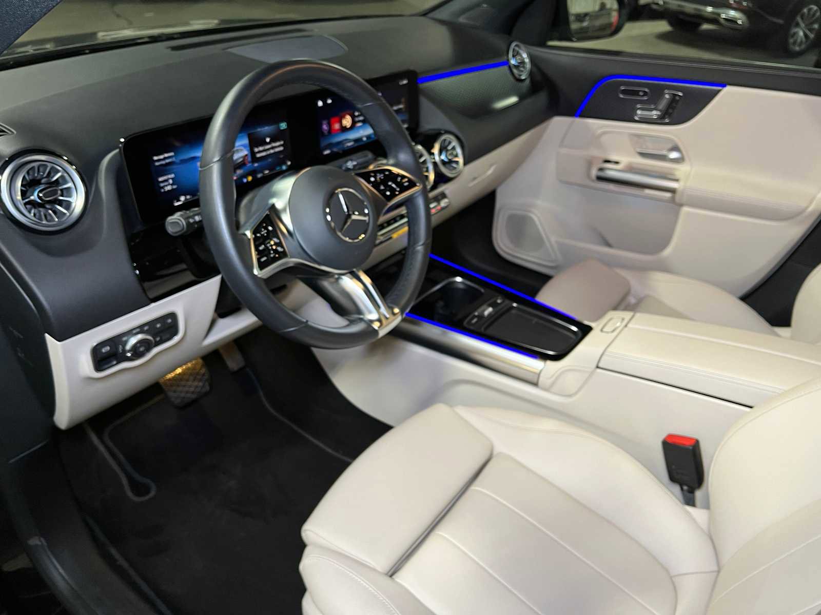 Used 2025 Mercedes-Benz GLA 250 4MATIC image 20