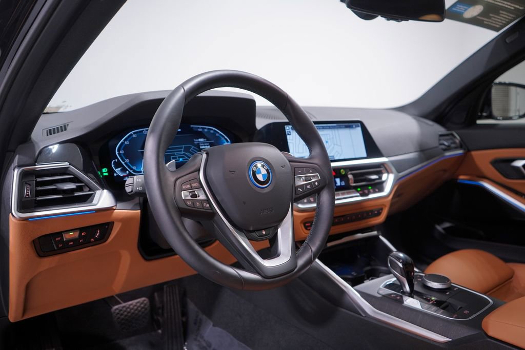 Used 2022 BMW 330e w/ Premium Package image 6