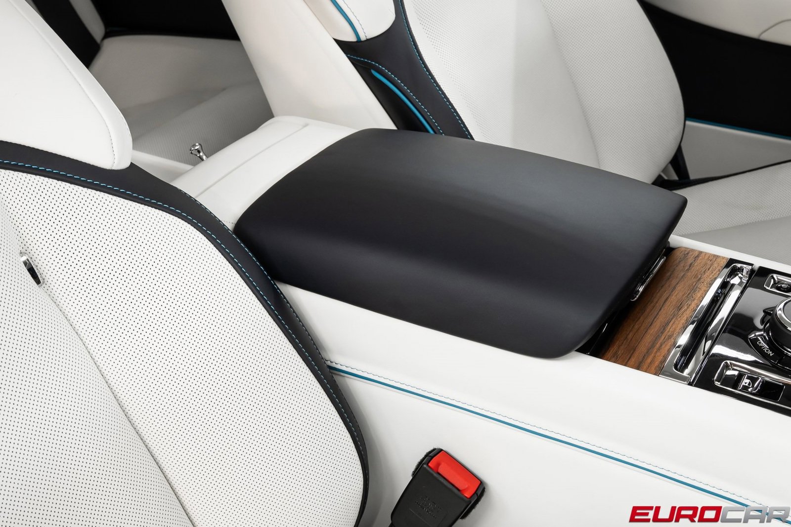 Used 2024 Rolls-Royce Spectre image 28