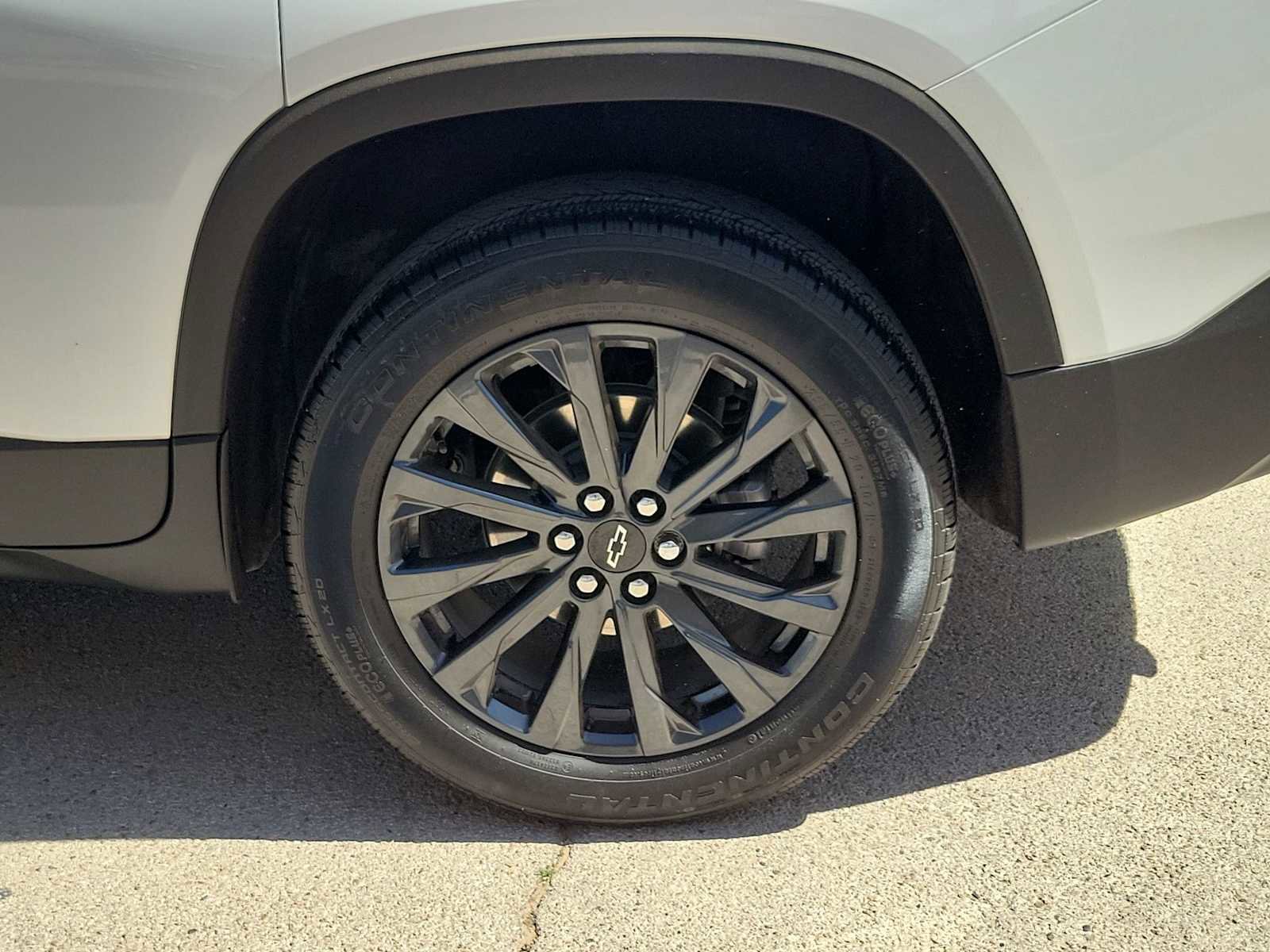 Used 2023 Chevrolet Traverse RS image 12