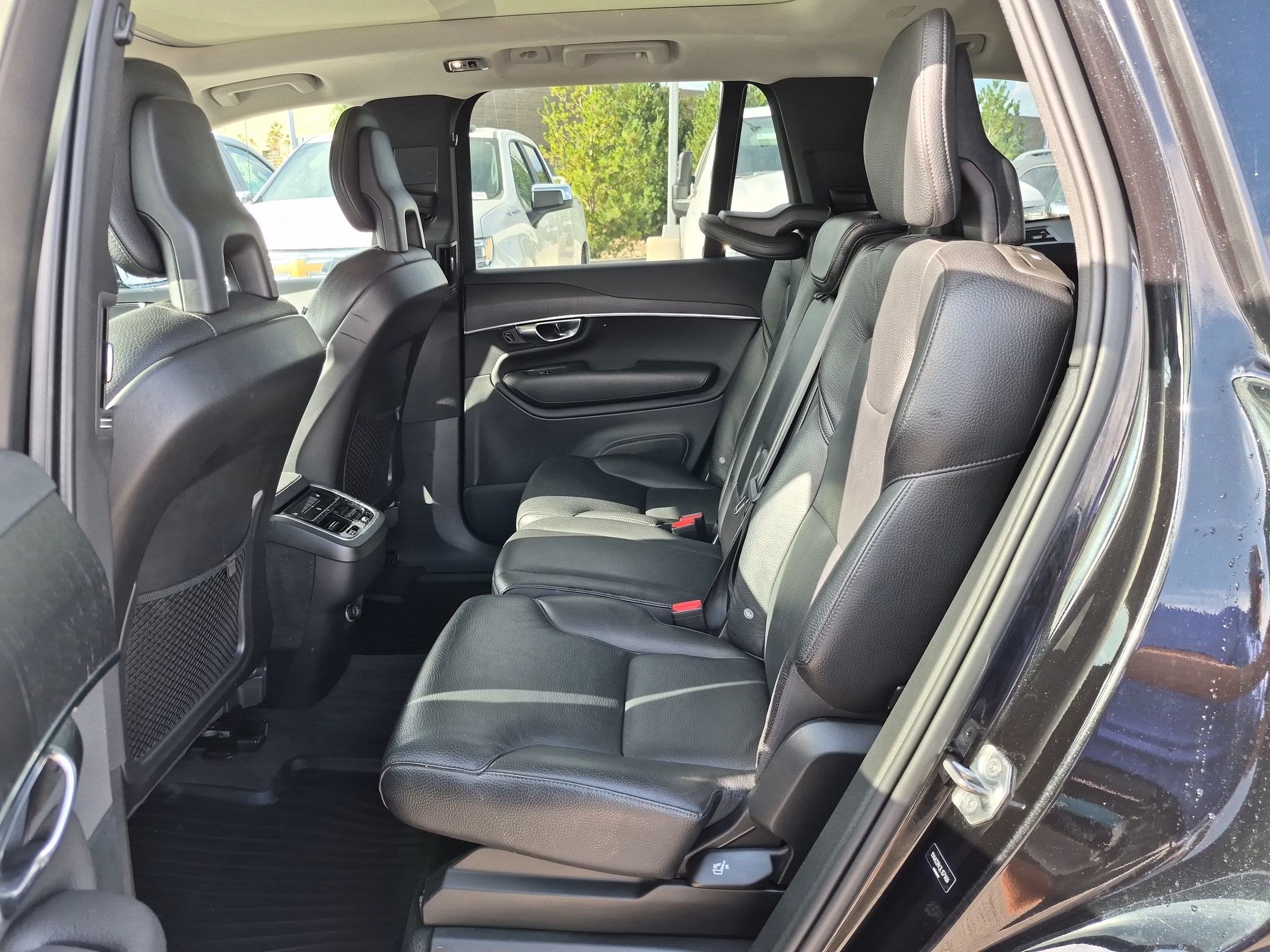 Used 2020 Volvo XC90 T6 Momentum w/ Protection Package Premier AWD/4WD image 28