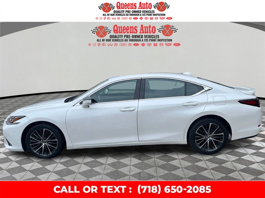 Used 2022 Lexus ES 250 w/ Premium Package AWD/4WD image 3