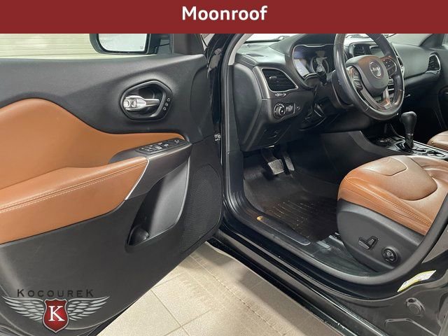 Used 2019 Jeep Cherokee Overland image 11