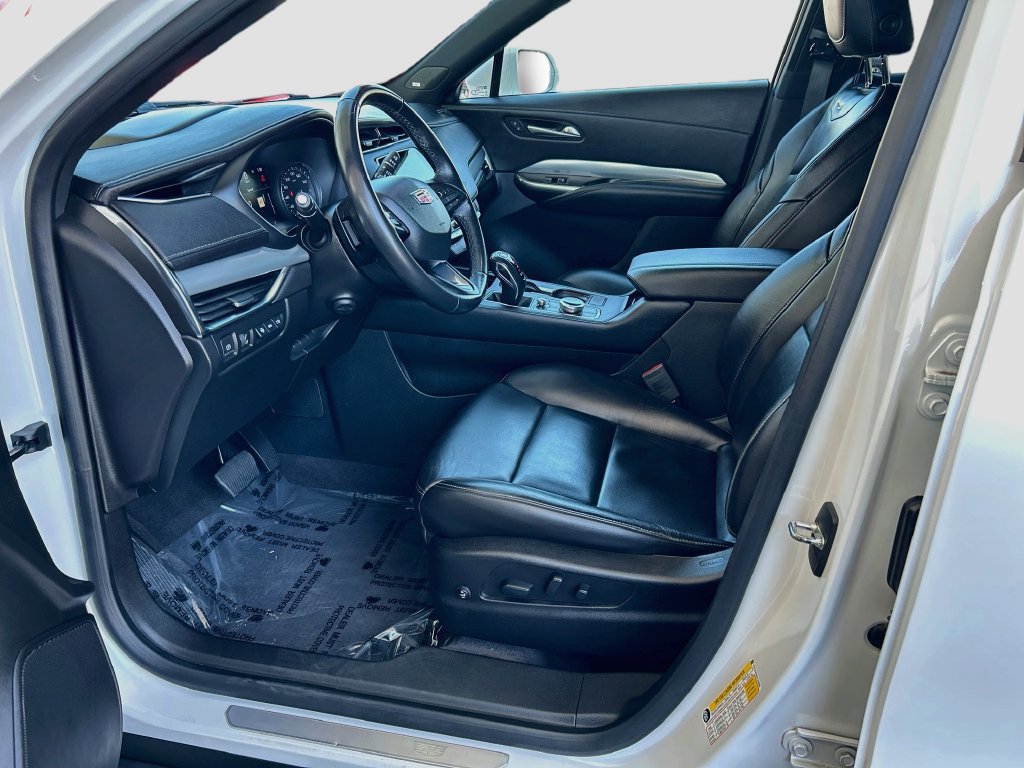 Used 2019 Cadillac XT4 Premium Luxury w/ Technology Package AWD/4WD image 21