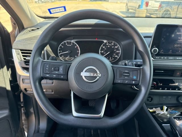 Used 2024 Nissan Rogue SV FWD image 20